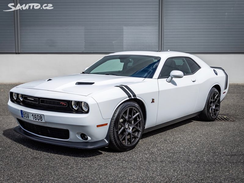 Dodge Challenger, 6.4 V8 HEMI R/T Scat Pack